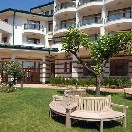 Private In Emerald Beach & 5* Apartment *