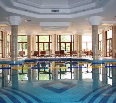 Private In Emerald Beach & 5* * Ravda