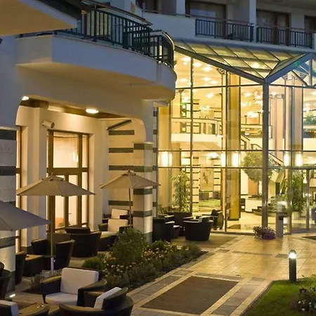 Apartment Private In Emerald Beach & 5* *