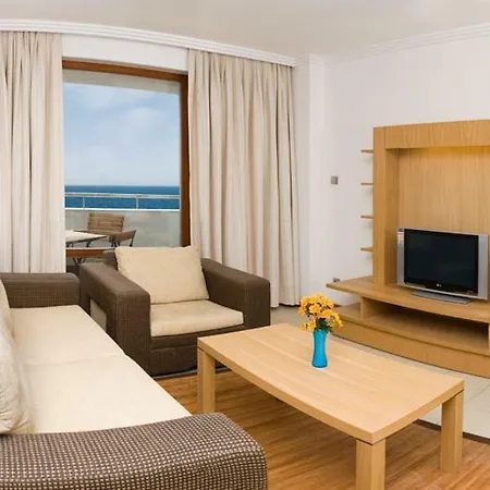 Private In Emerald Beach & 5* Apartamento Ravda