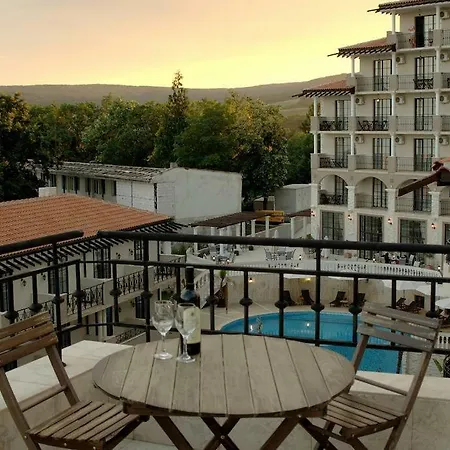 Apartamento Private In Emerald Beach & 5* Ravda