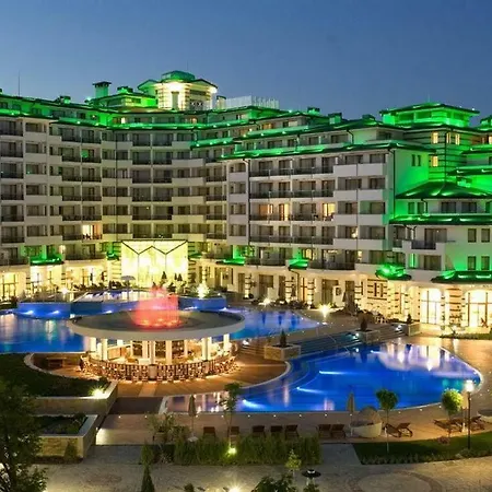Private In Emerald Beach & 5* * Ravda