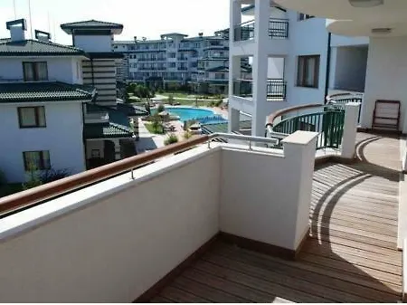 Apartamento Private In Emerald Beach & 5*